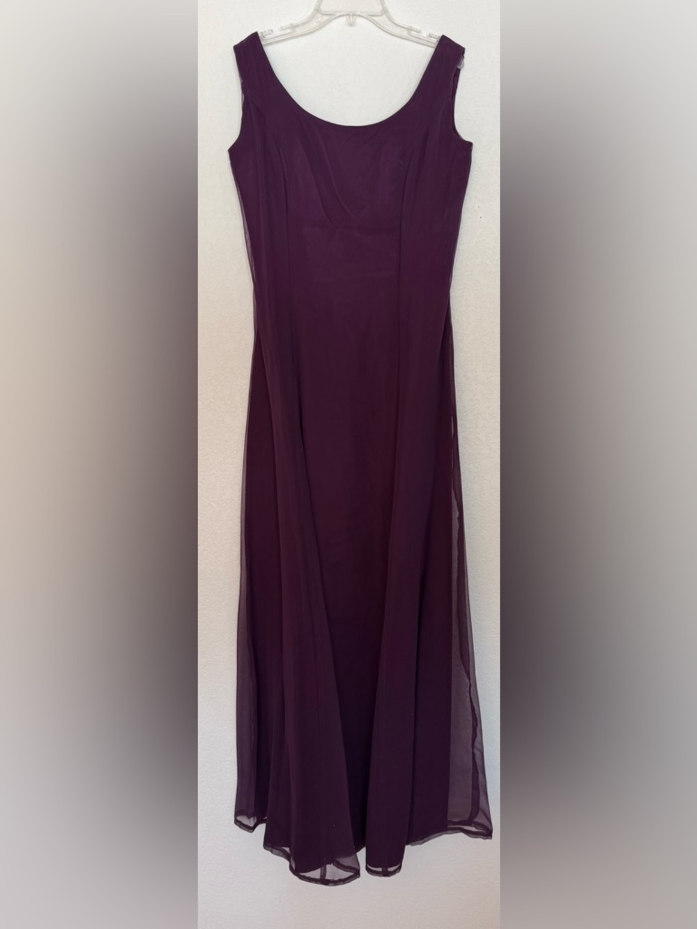 Elegant Sleeveless Plum Maxi Dress
